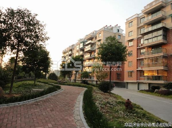 蓝都华城